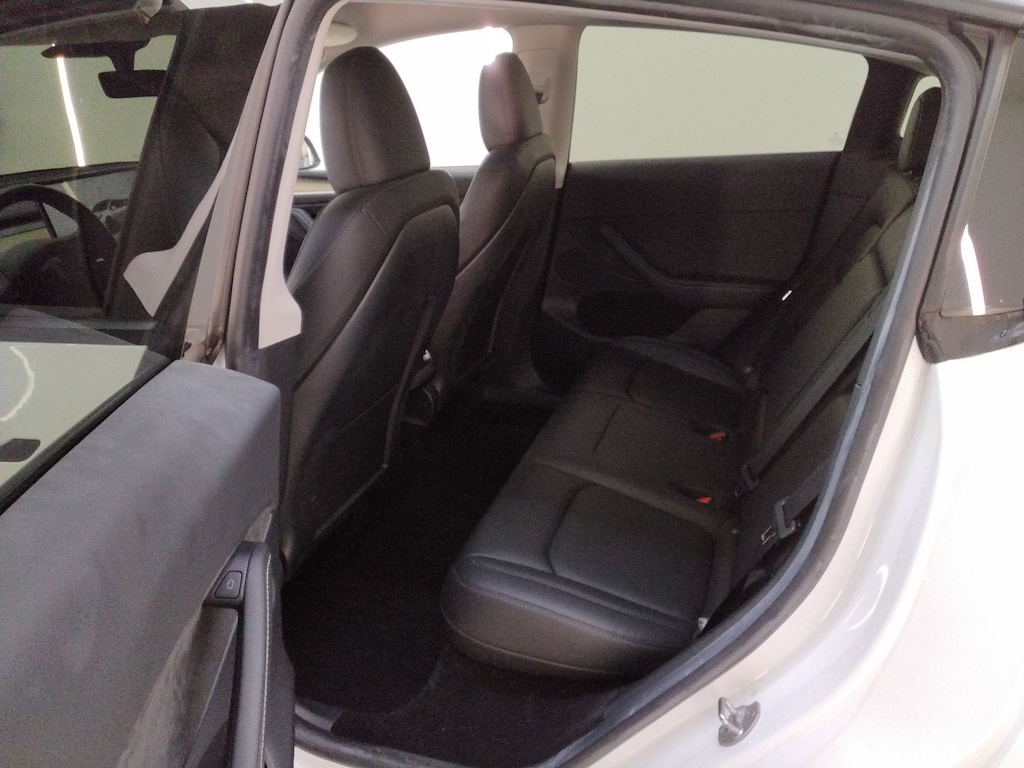 Foto 9 van Tesla Model Y