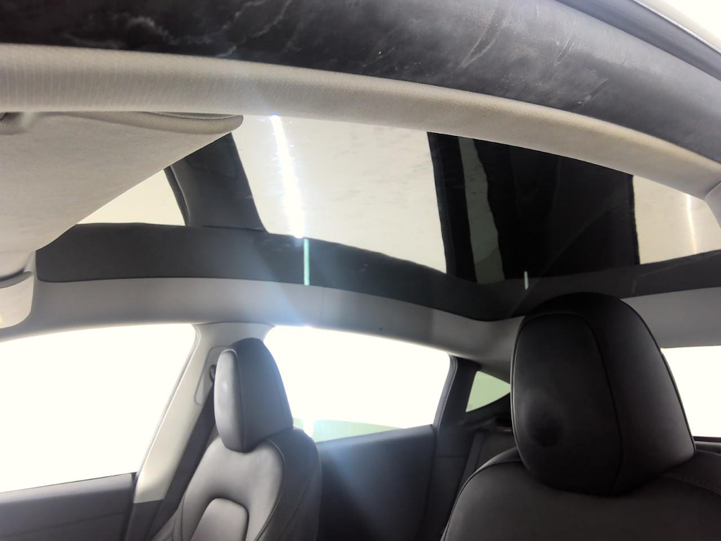 Foto 19 van Tesla Model Y