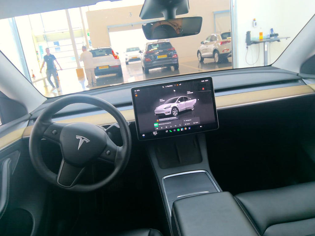 Foto 4 van Tesla Model Y