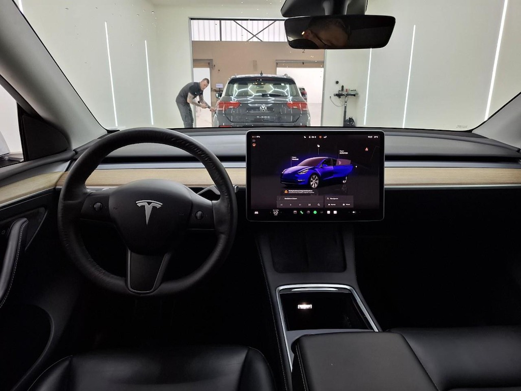 Foto 4 van Tesla Model Y