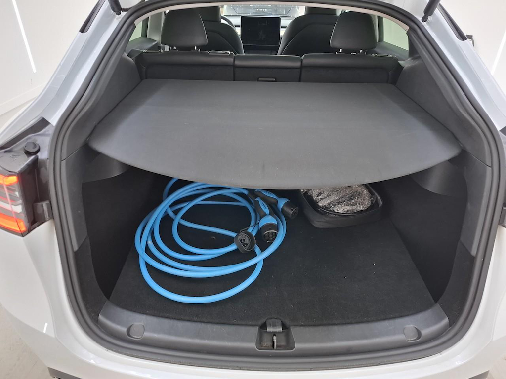 Foto 7 van Tesla Model Y
