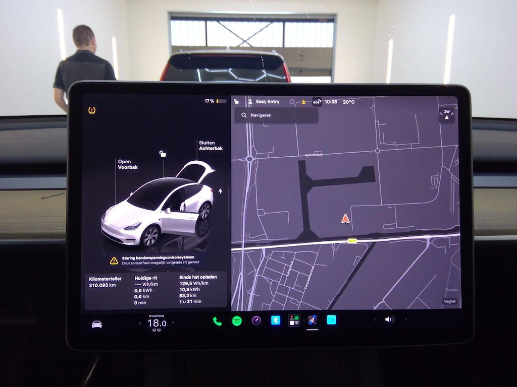 Foto 15 van Tesla Model Y