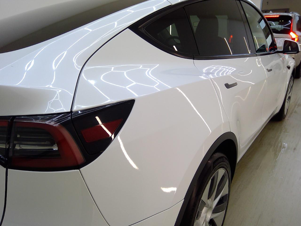 Foto 27 van Tesla Model Y