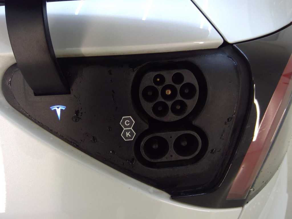 Foto 10 van Tesla Model Y