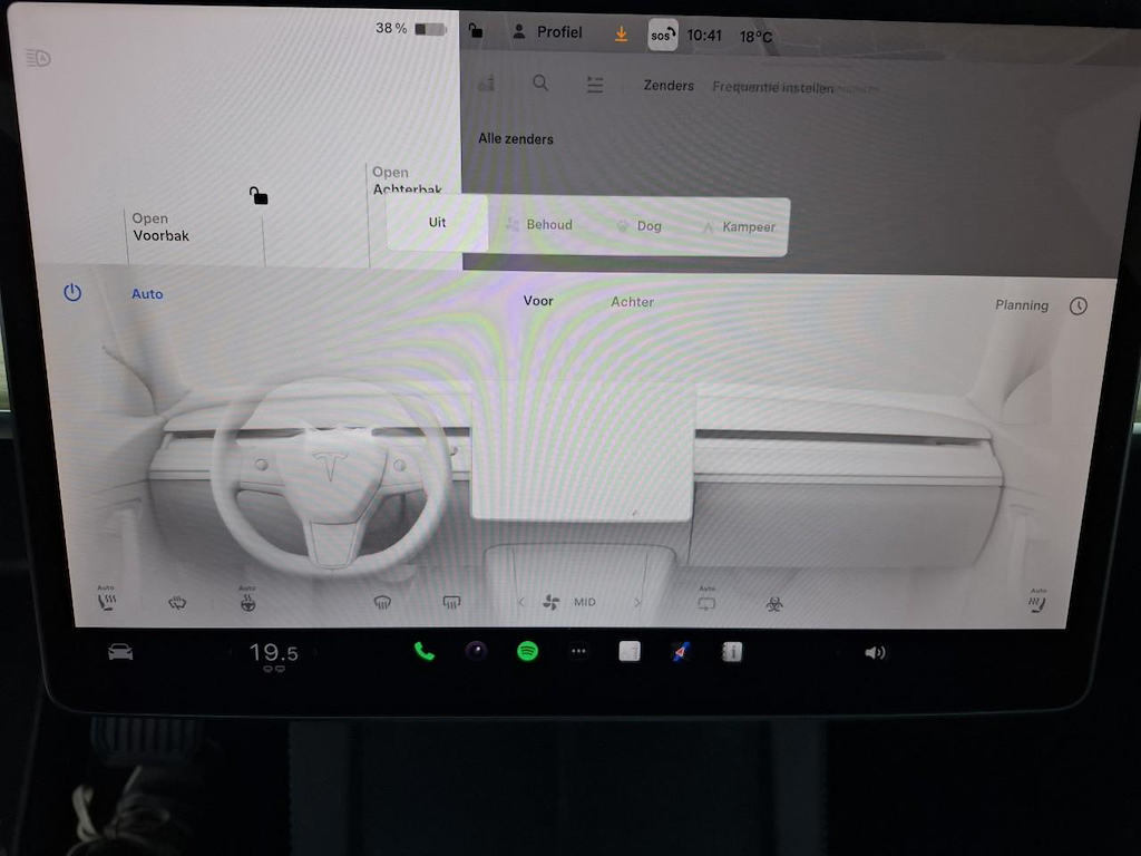 Foto 15 van Tesla Model Y