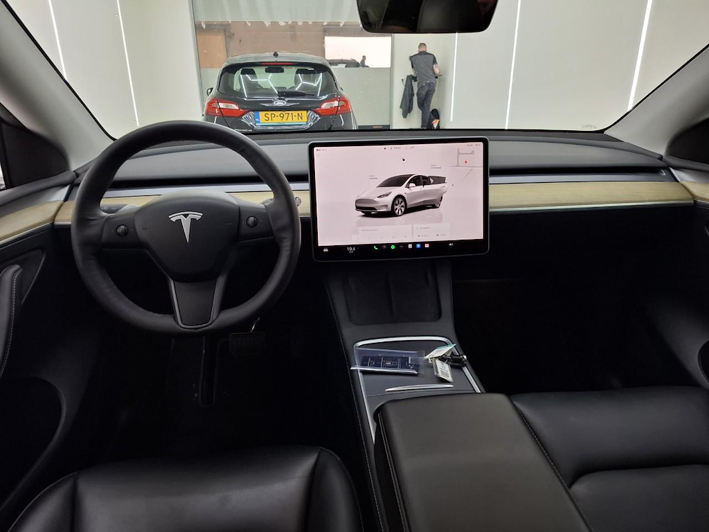 Foto 4 van Tesla Model Y