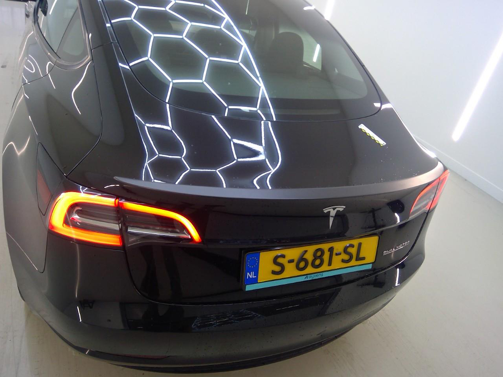Foto 22 van Tesla Model 3
