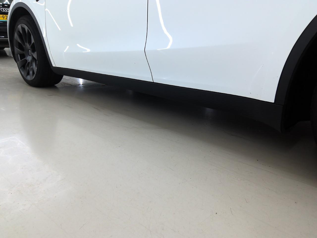 Foto 11 van Tesla Model Y