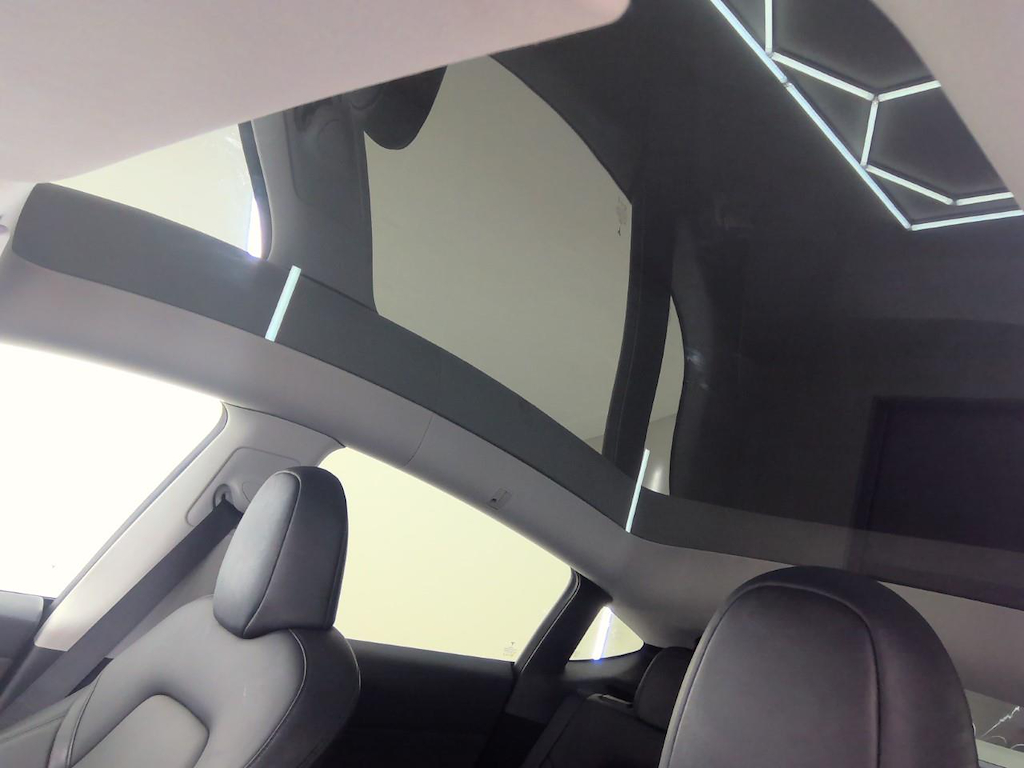 Foto 19 van Tesla Model Y
