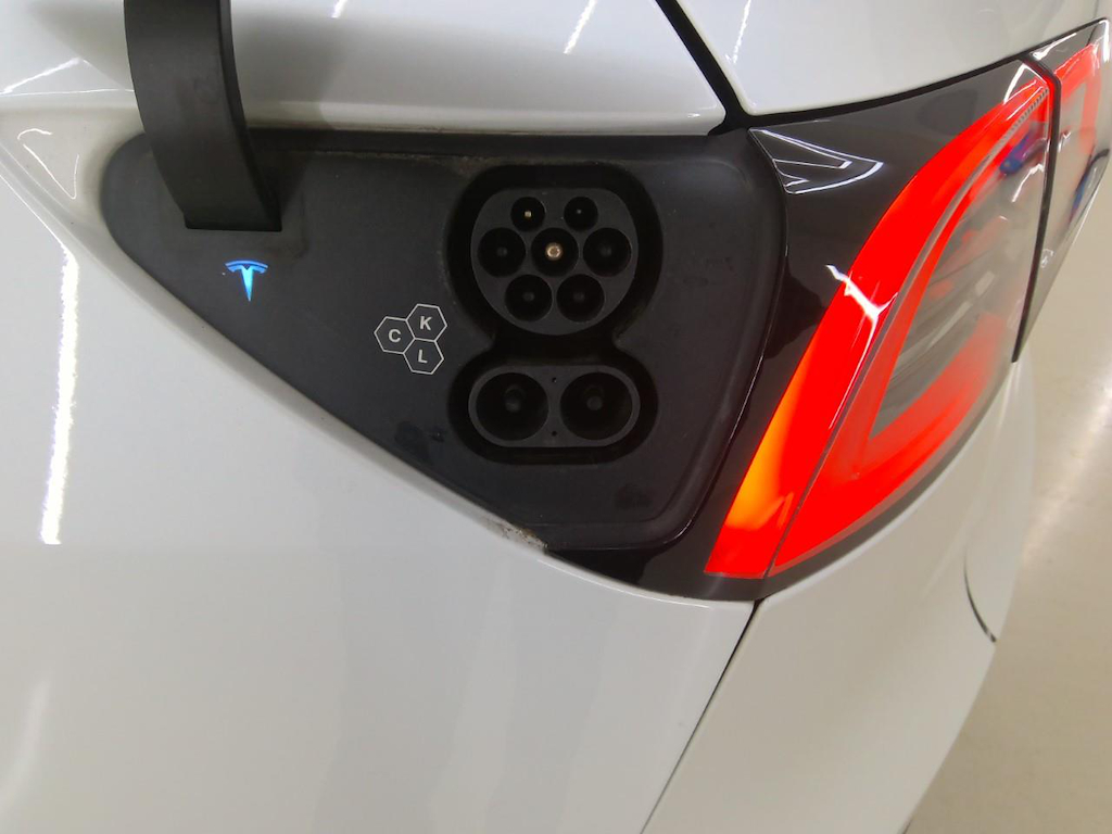 Foto 21 van Tesla Model Y