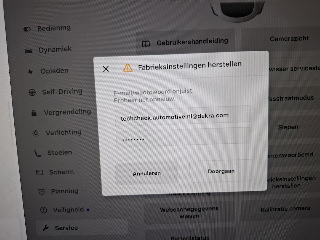 Foto 23 van Tesla Model Y