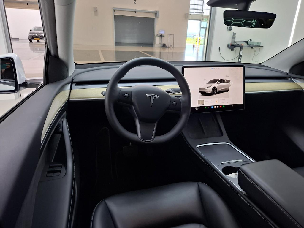 Foto 6 van Tesla Model Y