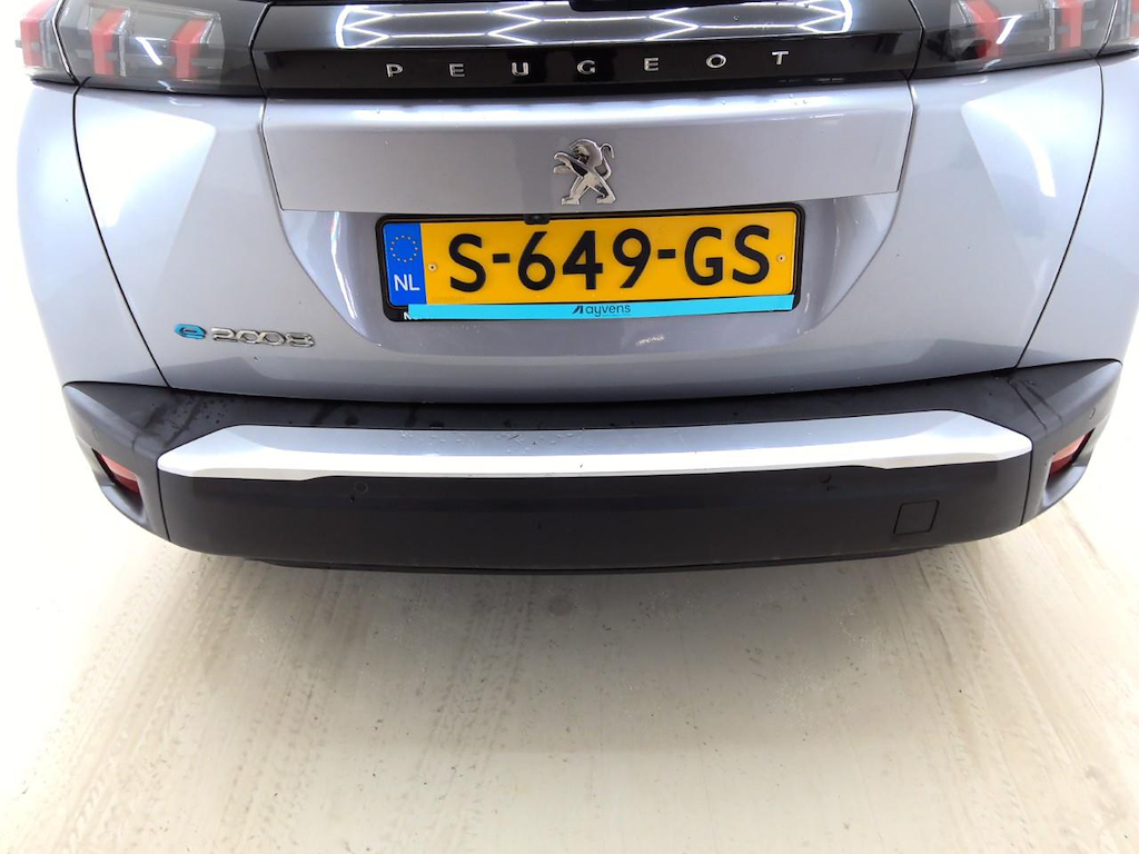 Foto 25 van Peugeot E-2008