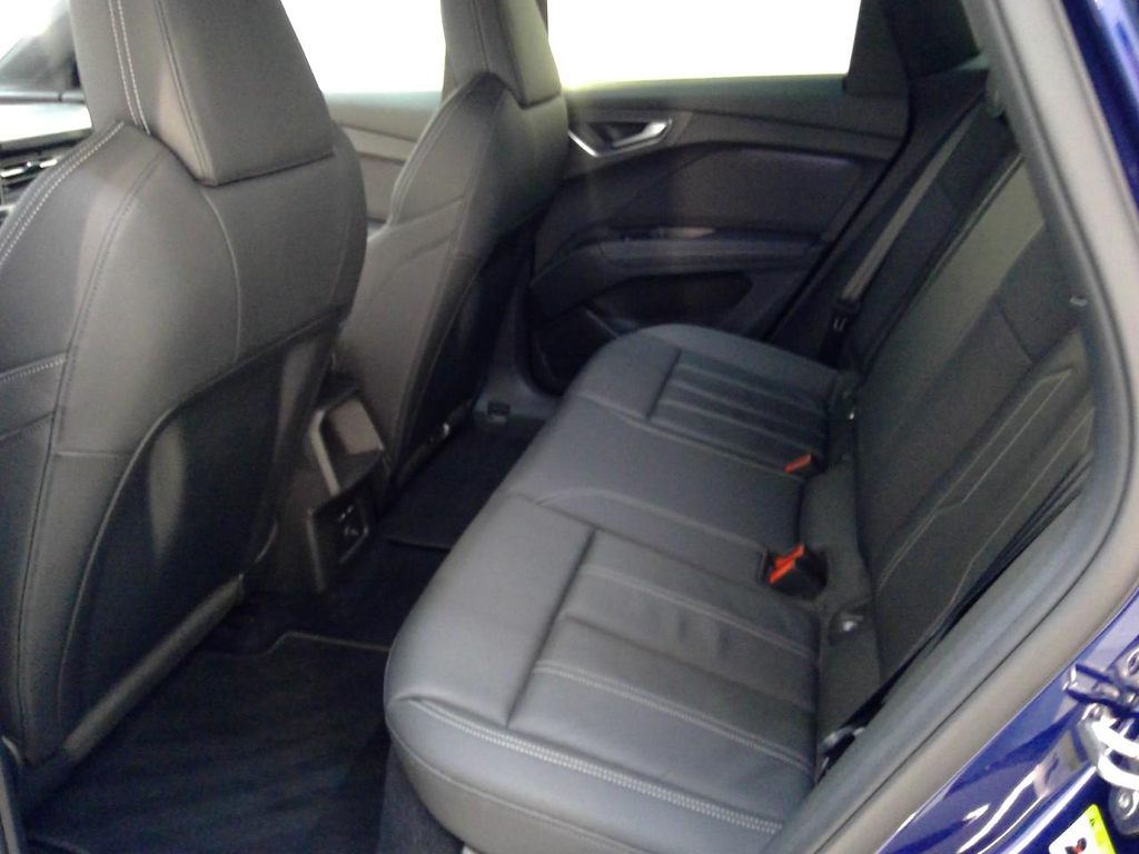 Foto 8 van Audi Q4 Sportback e-tron