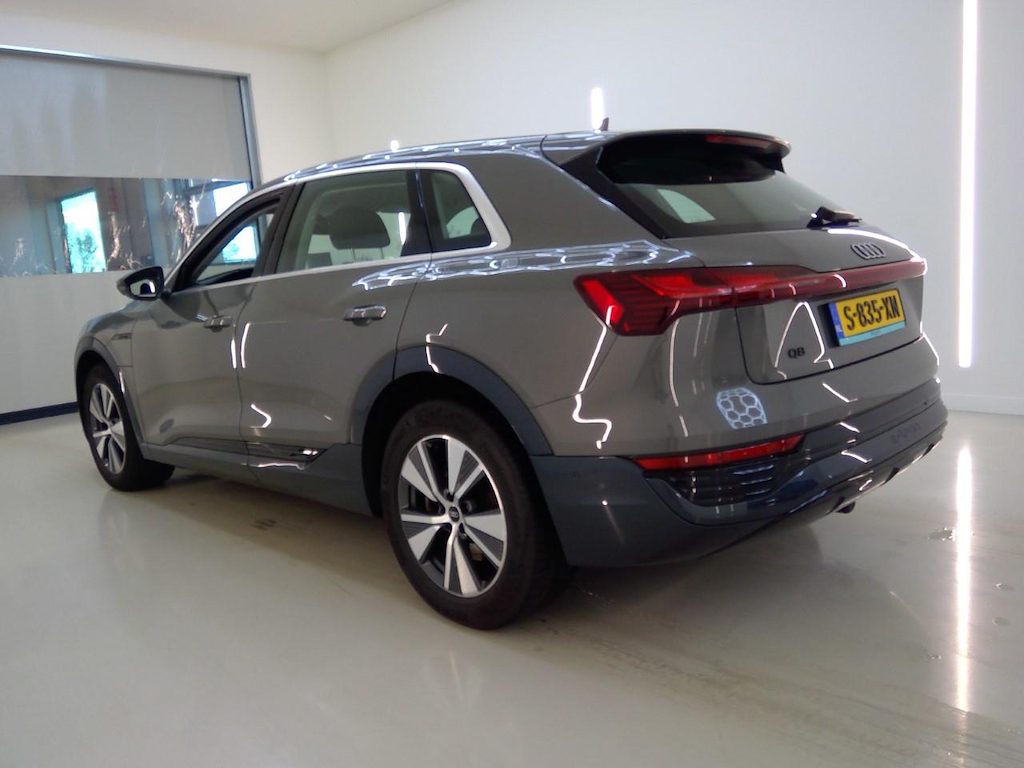 Foto 5 van Audi Q8
