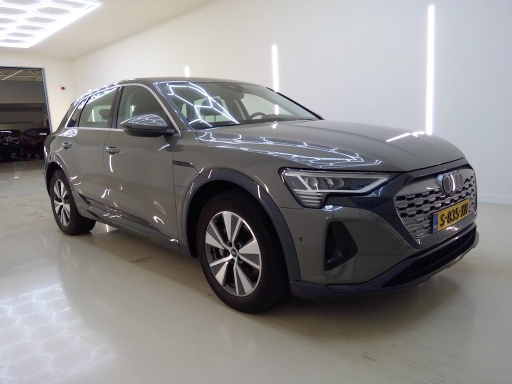 Foto 6 van Audi Q8