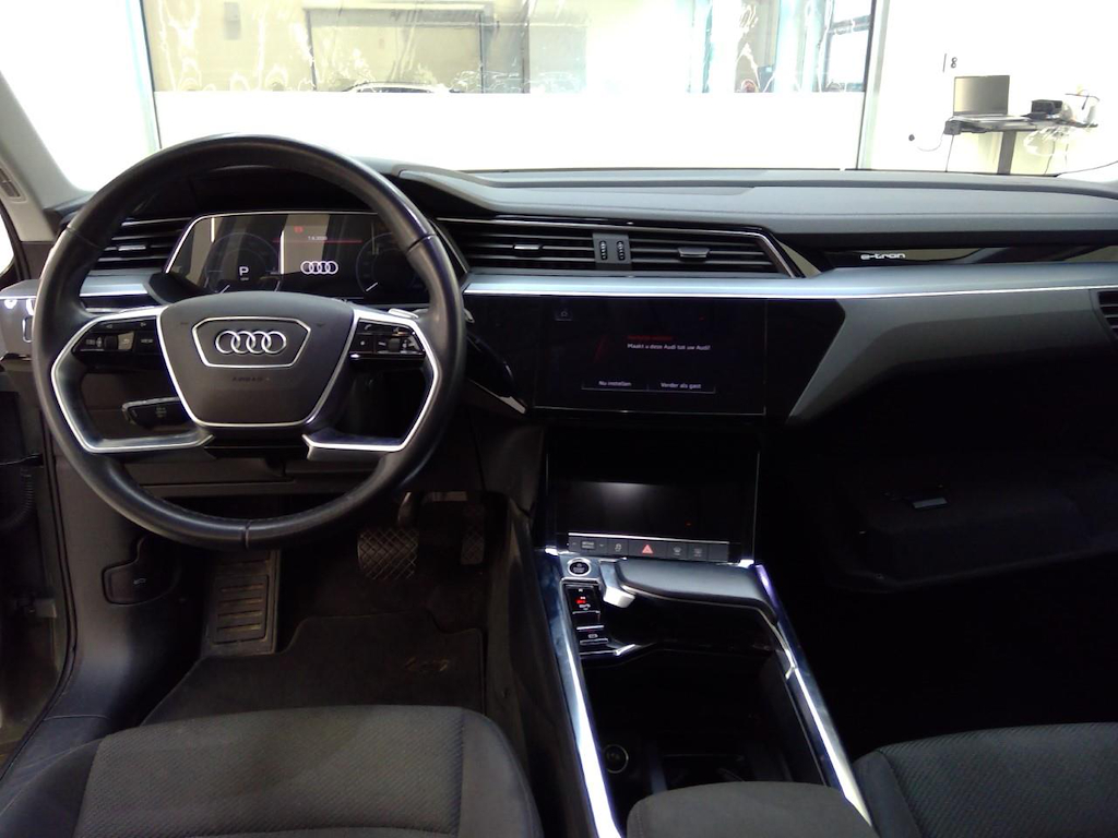 Foto 10 van Audi Q8