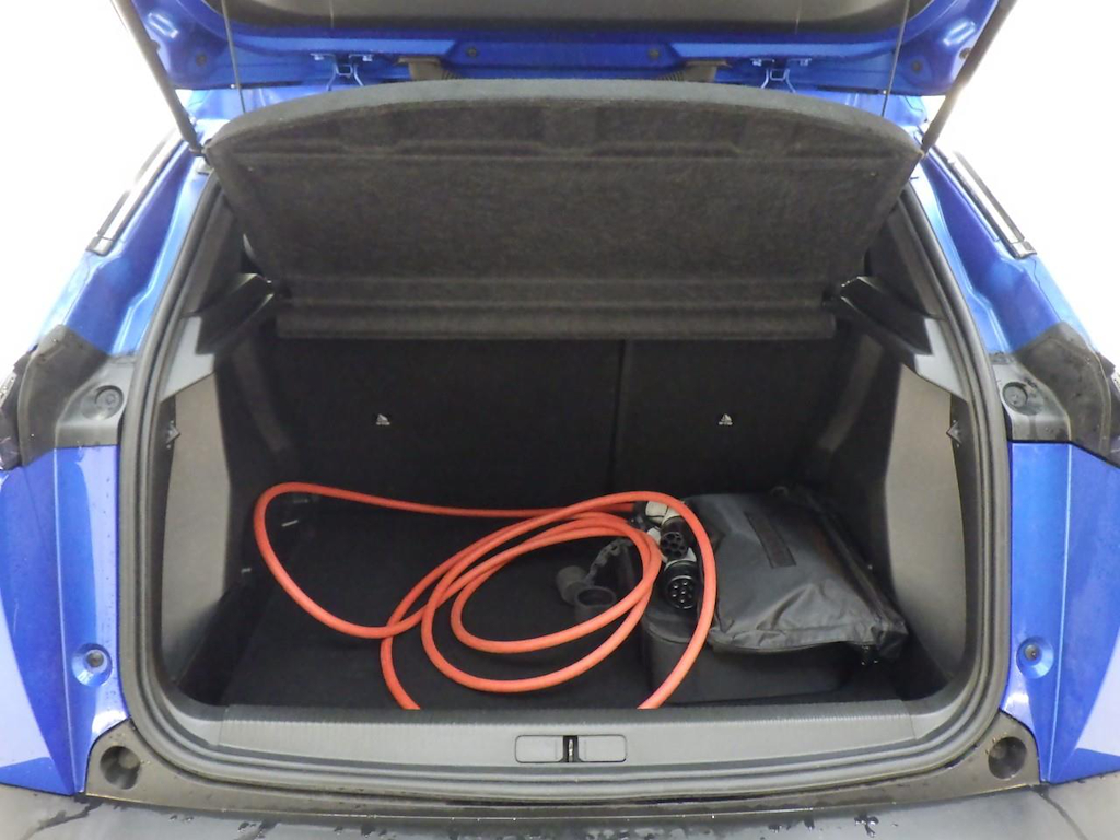 Foto 10 van Peugeot E-2008