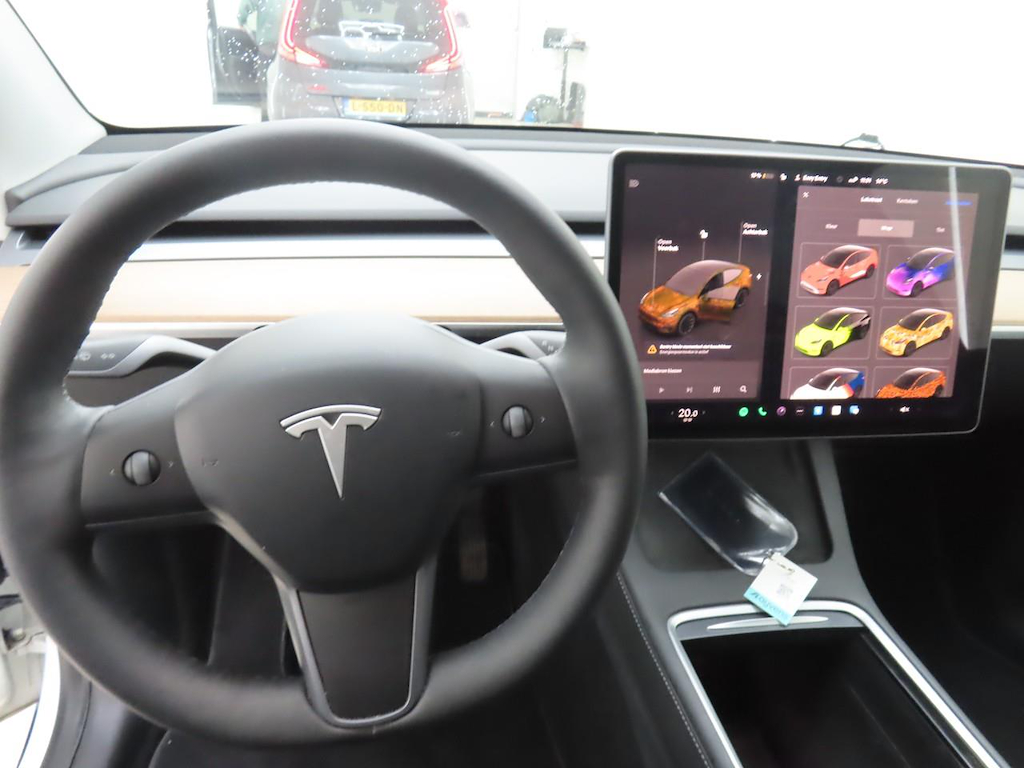 Foto 2 van Tesla Model Y