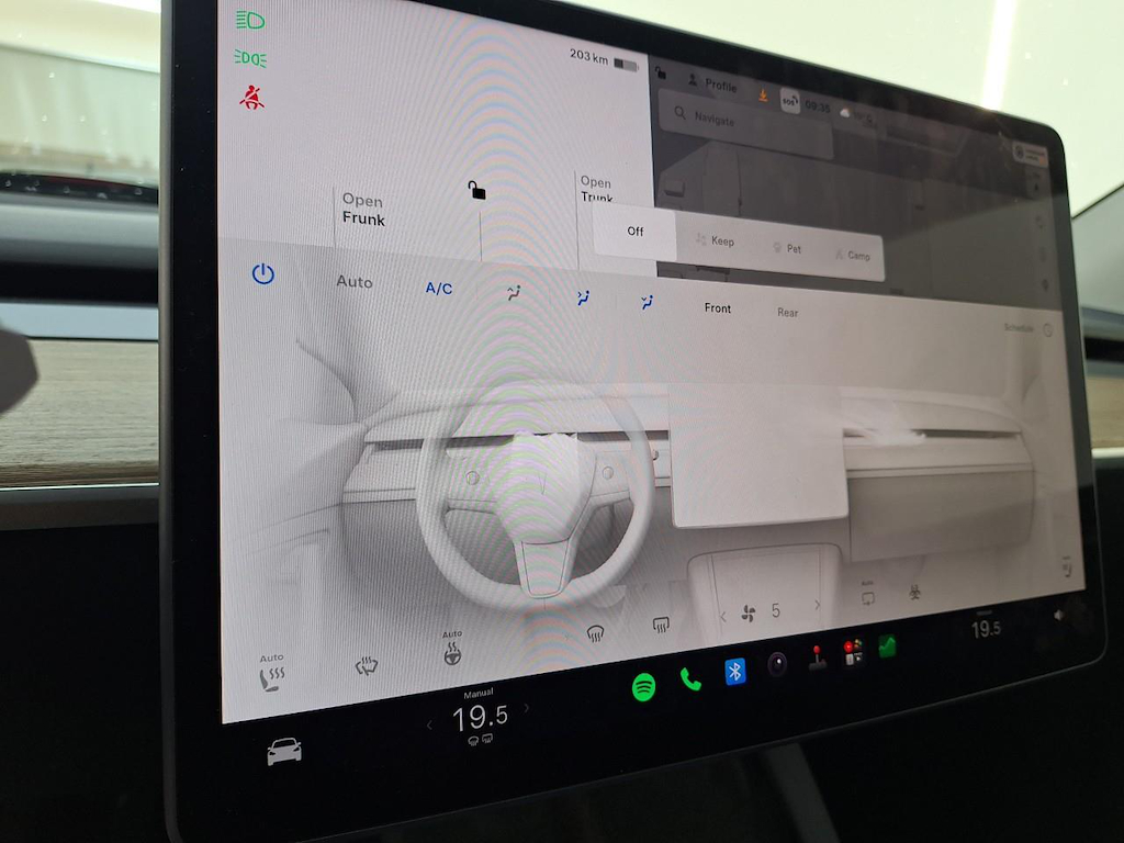 Foto 17 van Tesla Model Y