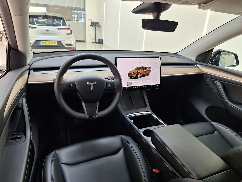 Foto 6 van Tesla Model Y