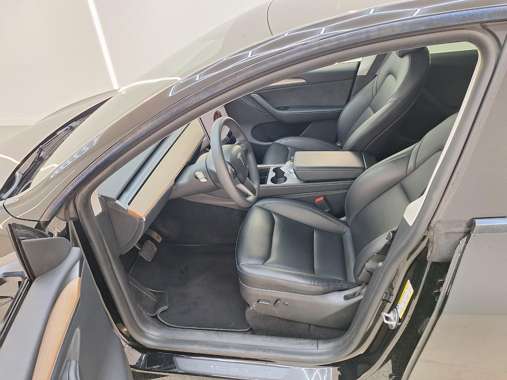 Foto 8 van Tesla Model Y