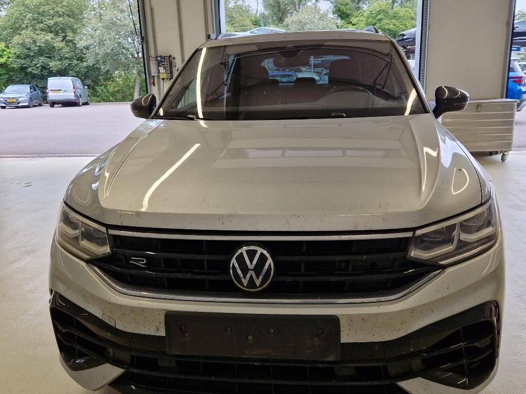 Volkswagen Tiguan 2.0 TSI OPF 235KW DSG 4 320CV Electric sunroof, Design Pack, Harman Kardon