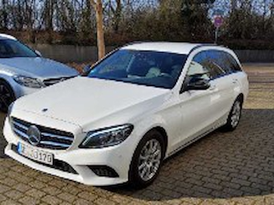 Comprar MERCEDES-BENZ C 220 d T 9G-TRONIC  no Ayvens Carmarket