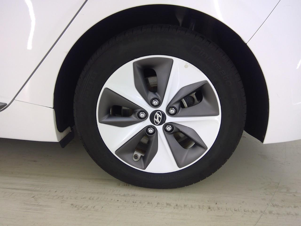 Foto 12 van Hyundai Ioniq