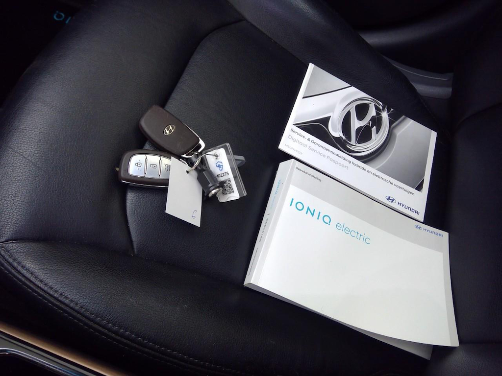 Foto 16 van Hyundai Ioniq