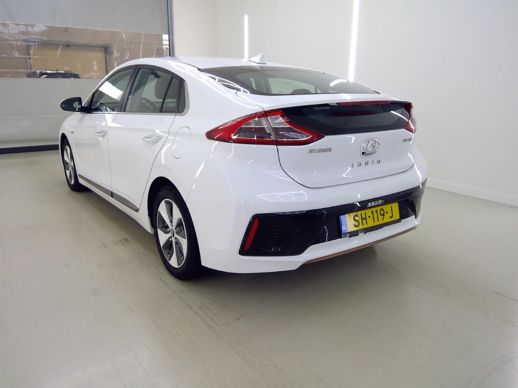 Foto 6 van Hyundai Ioniq