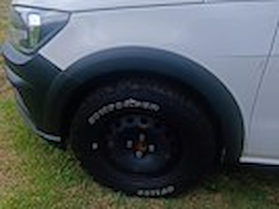 Køb VOLKSWAGEN VOLKSWAGEN SAVEIRO hos Ayvens Carmarket