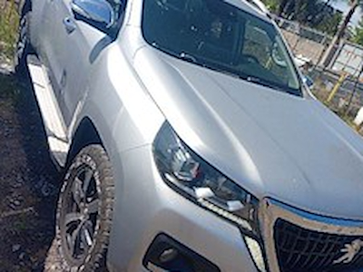 Comprar PEUGEOT PEUGEOT LANDTREK en Ayvens Carmarket