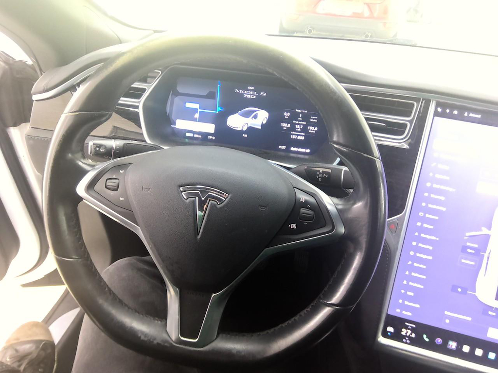 Foto 25 van Tesla Model S