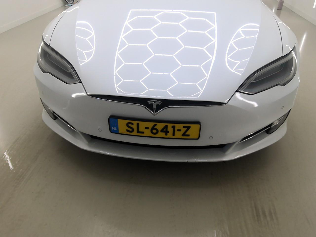 Foto 27 van Tesla Model S
