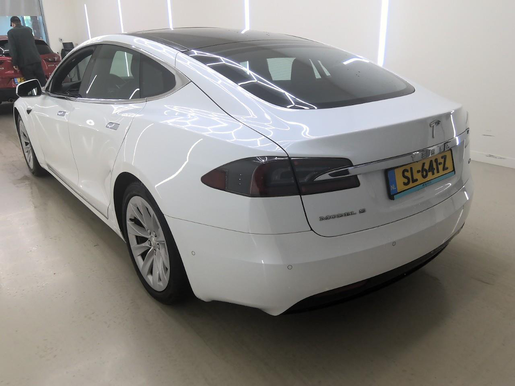 Foto 6 van Tesla Model S