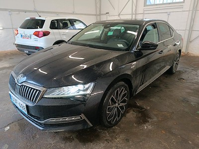 Buy SKODA Superb - ADMIN. DÍJ NETTÓ ÖSSZEGE: 170 866 FT. on Ayvens Carmarket