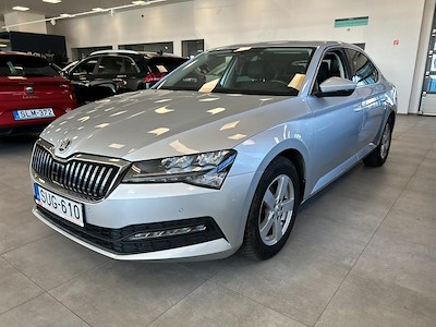 Køb SKODA Superb - ADMIN. DÍJ NETTÓ ÖSSZEGE: 170 866 FT. hos Ayvens Carmarket