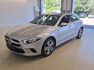Kaufe MERCEDES-BENZ A 250E LUXURY LINE bei Ayvens Carmarket