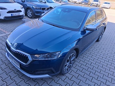 Comprar SKODA Octavia Combi - ADMIN. DÍJ NETTÓ ÖSSZEGE: 170 866 FT. no Ayvens Carmarket