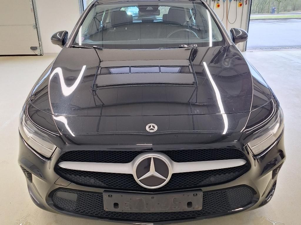 Mercedes-Benz A 180E BUSINESS SOLUTIONS ESSE 136 CV Smrtphone integrtion; ttelge; GPS