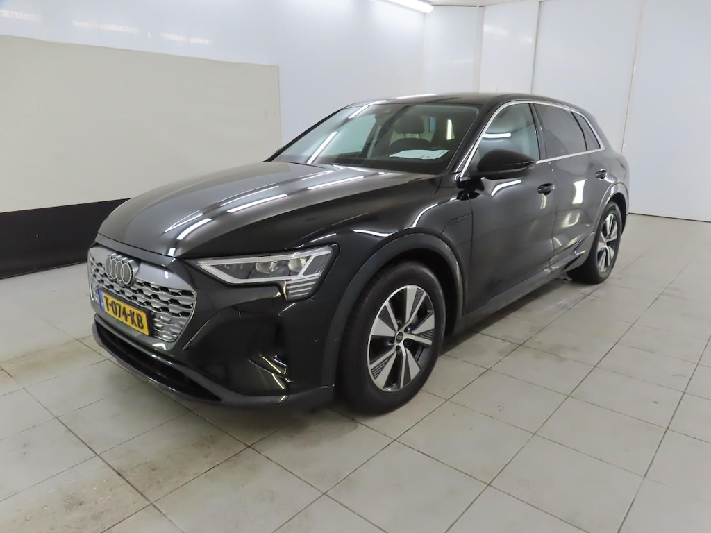 AUDI Q8 e-tron 50 e-tron quattro edition 5d