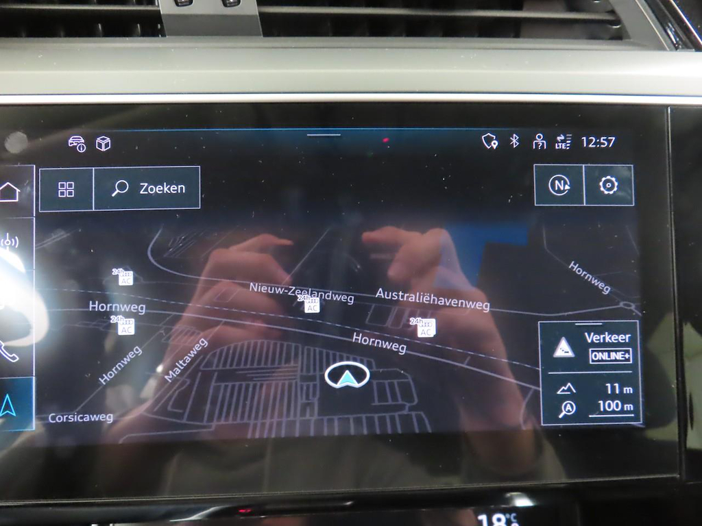 Foto 13 van Audi Q8 e-tron