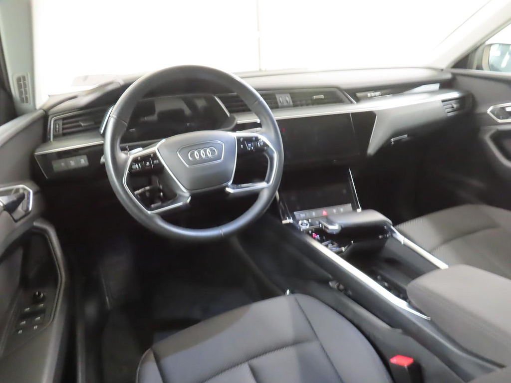 Foto 3 van Audi Q8 e-tron