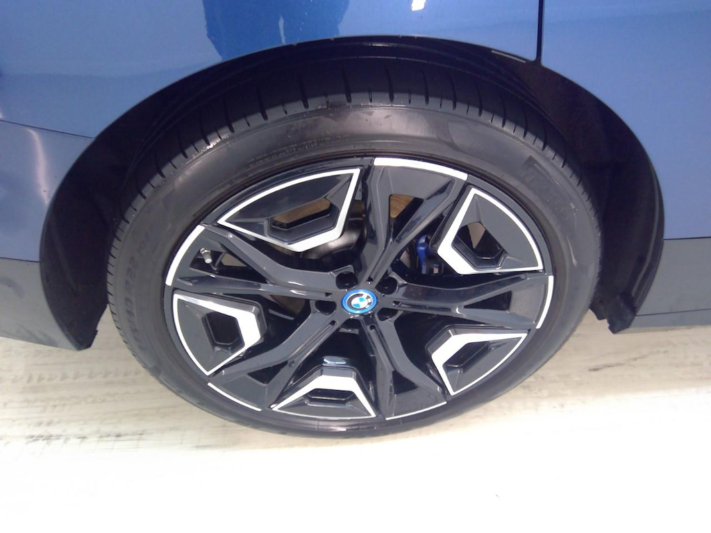 Foto 12 van BMW iX