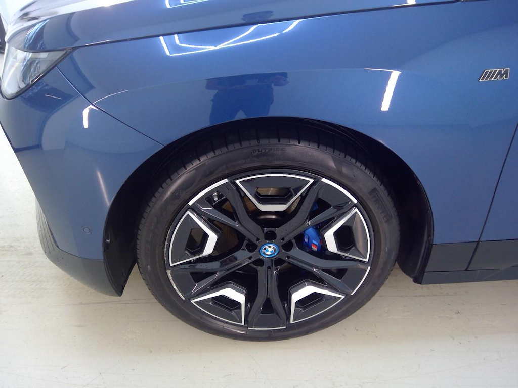 Foto 23 van BMW iX
