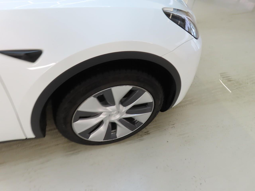 Foto 36 van Tesla Model Y