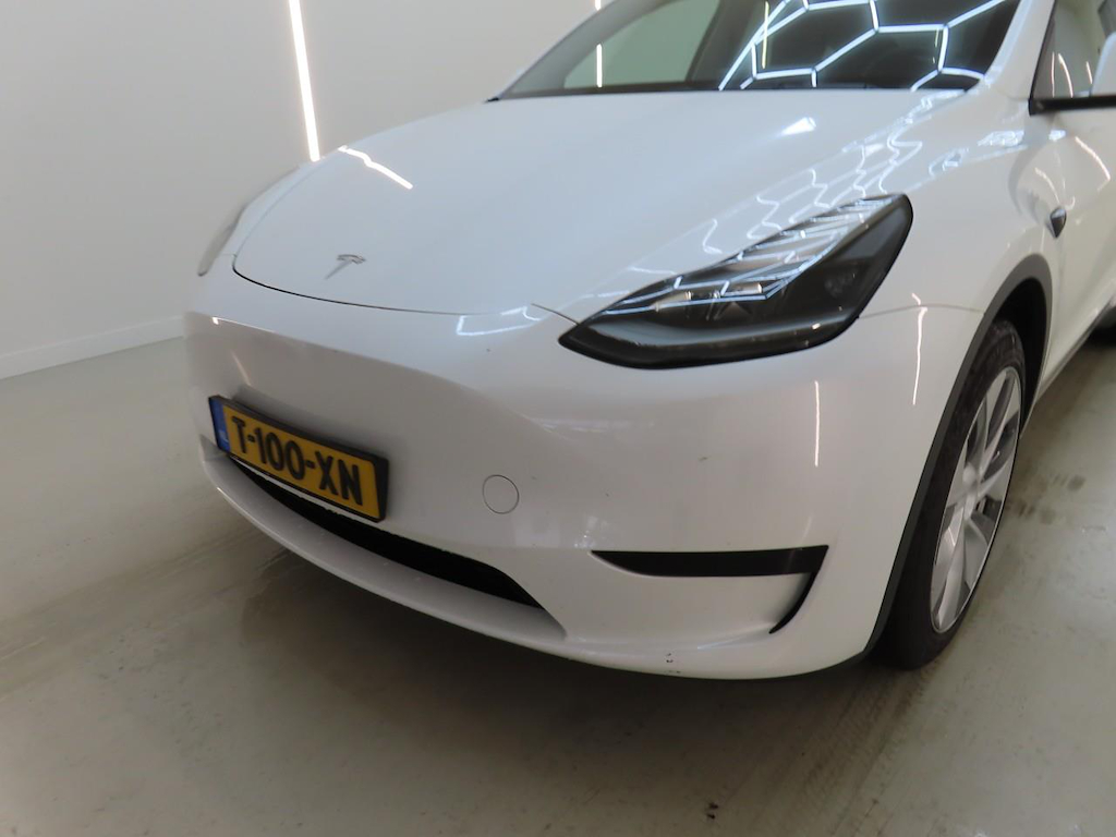 Foto 37 van Tesla Model Y