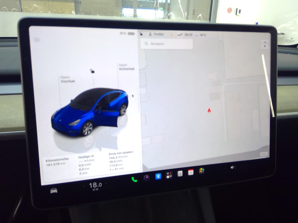 Foto 14 van Tesla Model Y