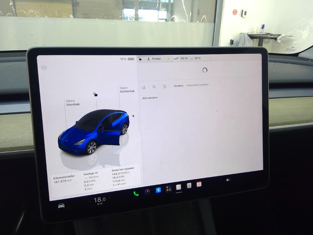 Foto 16 van Tesla Model Y